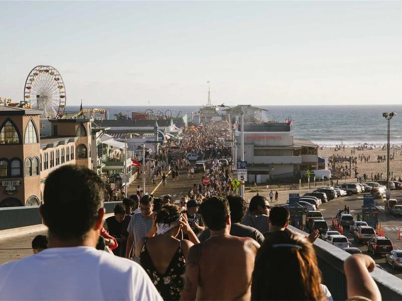 学校周边有什么好吃的？